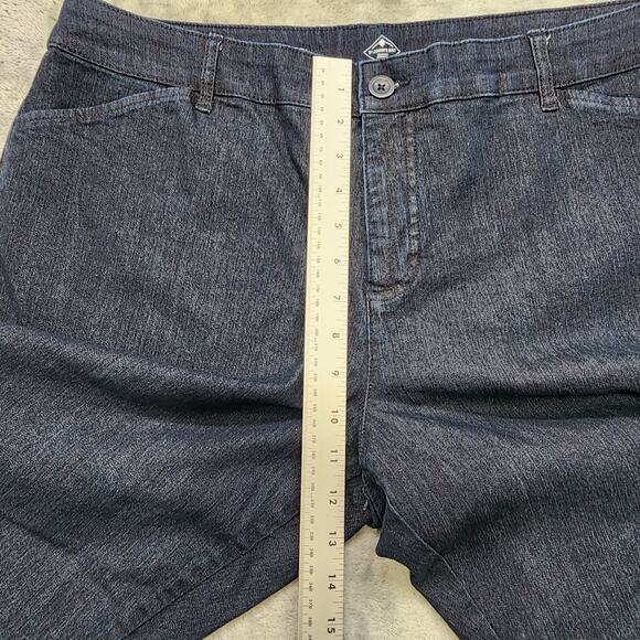 St Johns Bay Jeans Women 18 Blue Dark Wash High Rise Capri Stretch Denim Casual - Picture 10 of 13